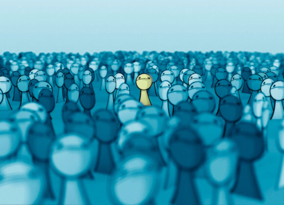 rules-conduct-crowd-save-life-m Domingo XXVIII Tiempo Ordinario C